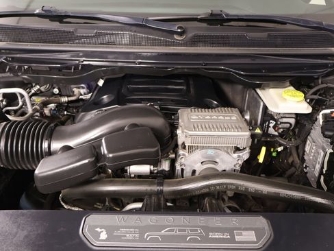 Used 2022 Jeep Wagoneer Series II w/ Premium Group I AWD/4WD image 22