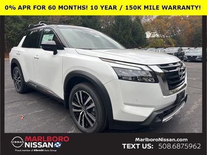 New 2025 Nissan Pathfinder Platinum w/ Cargo Package