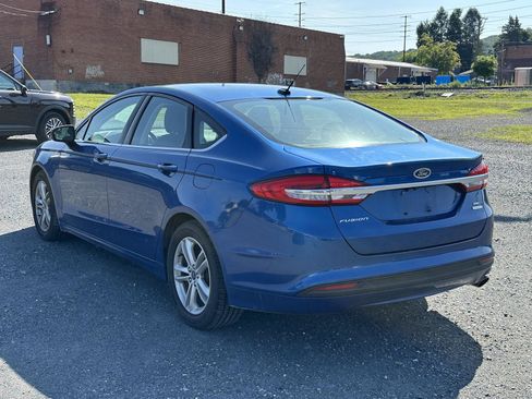 Used 2018 Ford Fusion SE w/ Fusion SE Technology Package FWD image 6