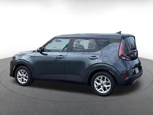 Used 2025 Kia Soul LX w/ LX Technology Package image 10