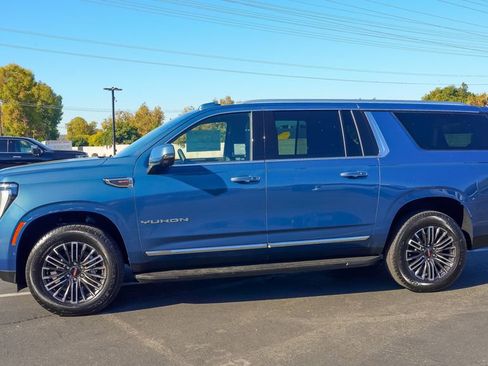 New 2026 GMC Yukon XL Elevation image 8