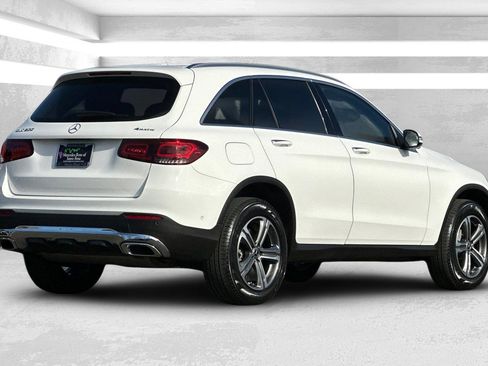 Certified 2022 Mercedes-Benz GLC 300 4MATIC image 4