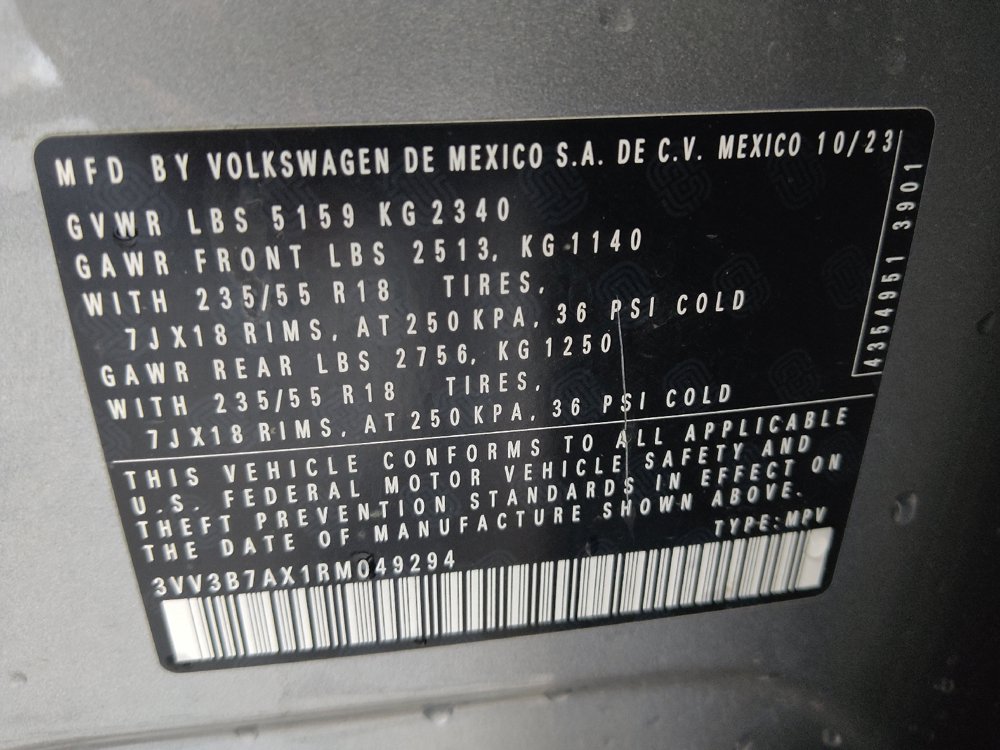 Used 2024 Volkswagen Tiguan SE FWD image 33
