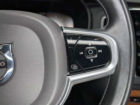 Used 2020 Volvo XC90 T6 Inscription image 36