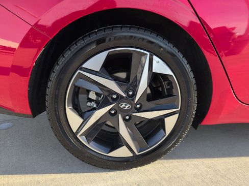 Used 2021 Hyundai Elantra Limited w/ Cargo Package image 12