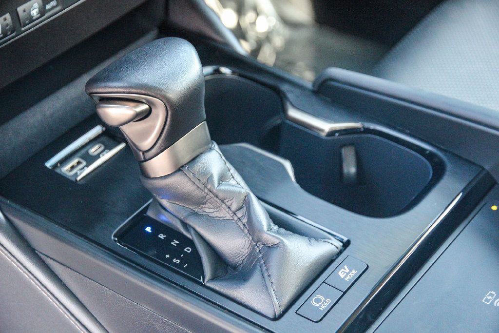 Certified 2025 Lexus ES 300h w/ Premium Package FWD image 21