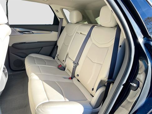 Used 2020 Cadillac XT5 Premium Luxury w/ LPO, Floor Liner Package image 25