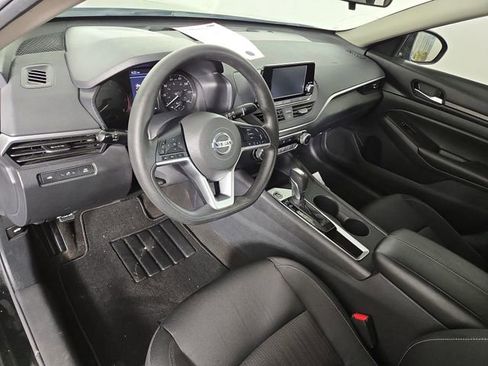 Used 2022 Nissan Altima 2.5 S FWD image 16