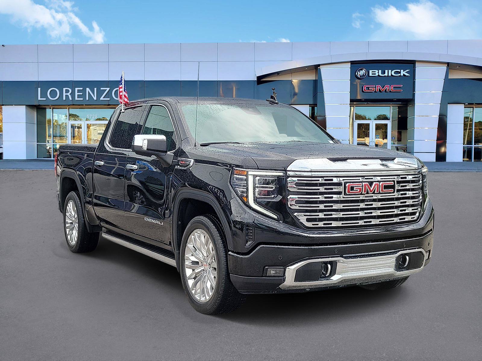Used 2024 GMC Sierra 1500 Denali w/ Technology Package AWD/4WD image 3