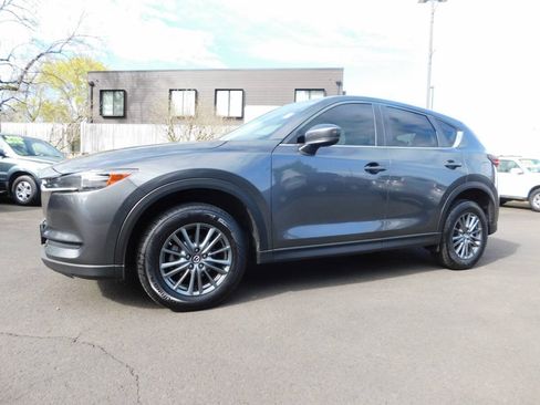 Used 2017 MAZDA CX-5 Touring w/ Preferred Equipment Package AWD/4WD image 4