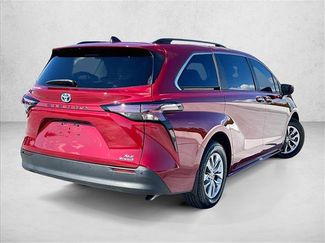 Used 2024 Toyota Sienna XLE video 2
