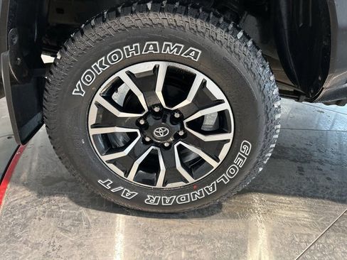 Used 2023 Toyota Tacoma TRD Sport image 17