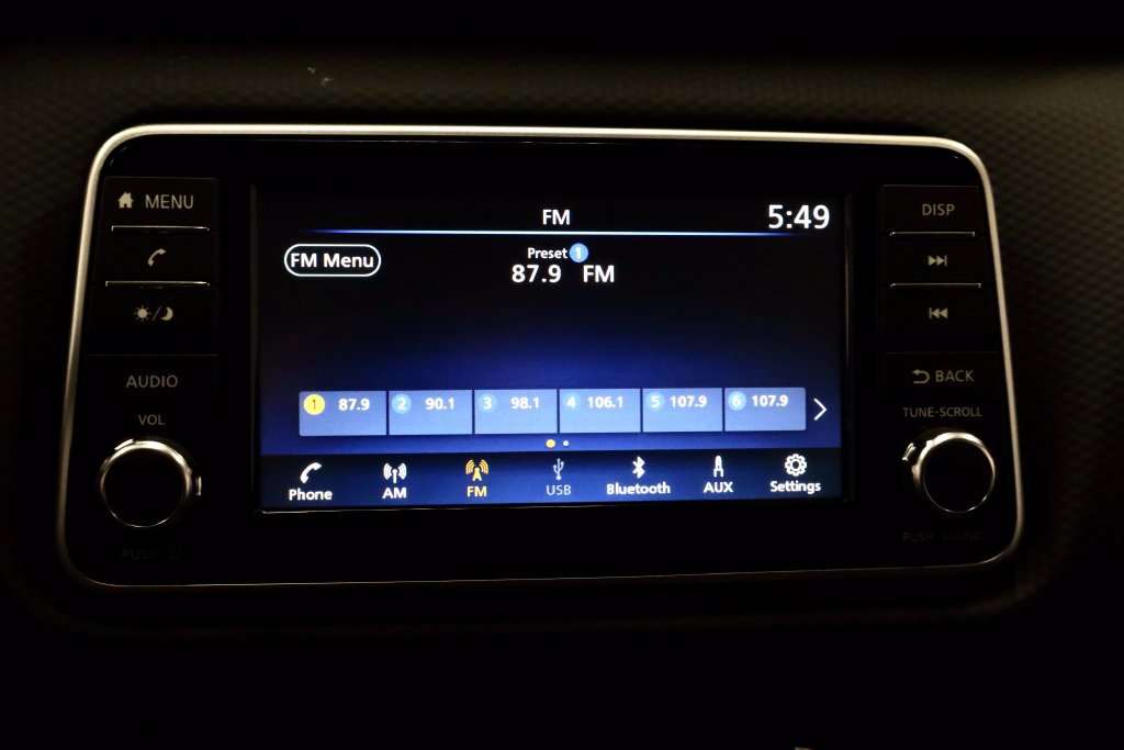 Used 2024 Nissan Kicks S FWD image 3