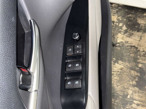 Certified 2018 Toyota Camry XLE w/ Audio Package FWD image 22