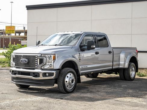 Used 2022 Ford F450 XLT w/ Camper Package AWD/4WD image 1