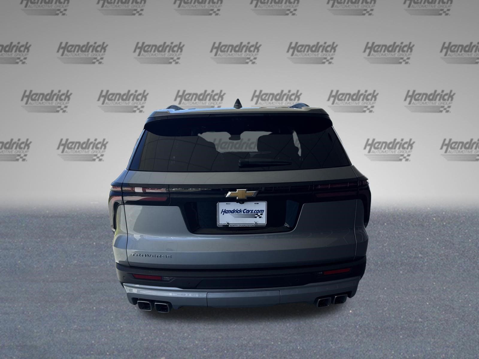 Used 2026 Chevrolet Traverse LT w/ Driver Confidence Package FWD image 8