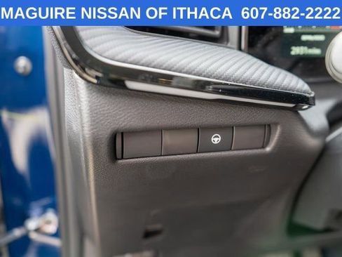 Used 2025 Nissan Kicks SR AWD/4WD image 20