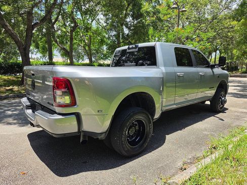 Used 2022 RAM 3500 Big Horn w/ Max Tow Package AWD/4WD image 7
