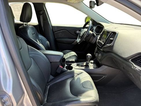 Used 2020 Jeep Cherokee Limited AWD/4WD image 12