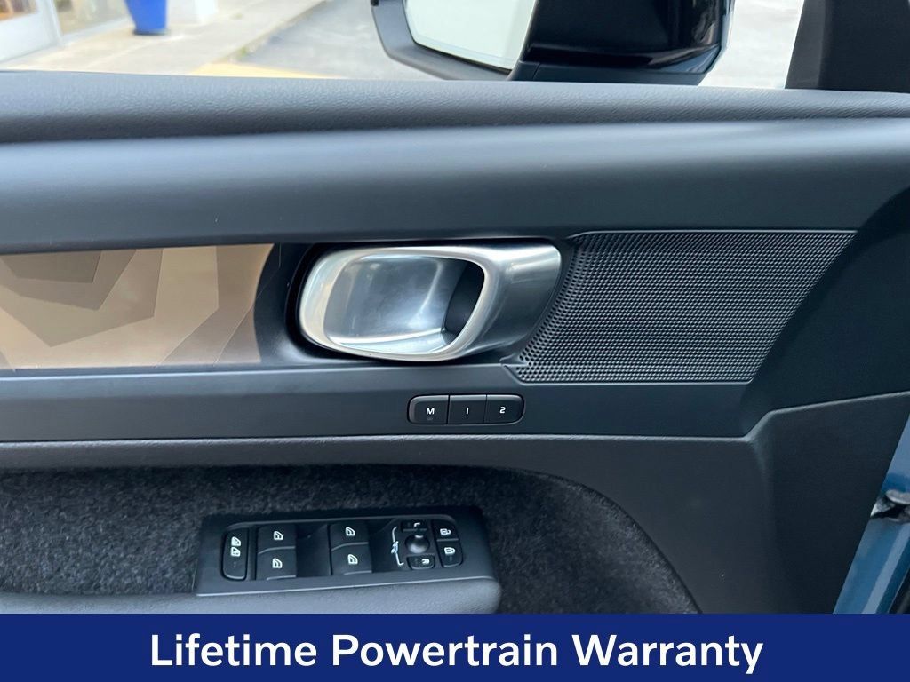 Certified 2023 Volvo C40 P8 Recharge Plus AWD/4WD image 11