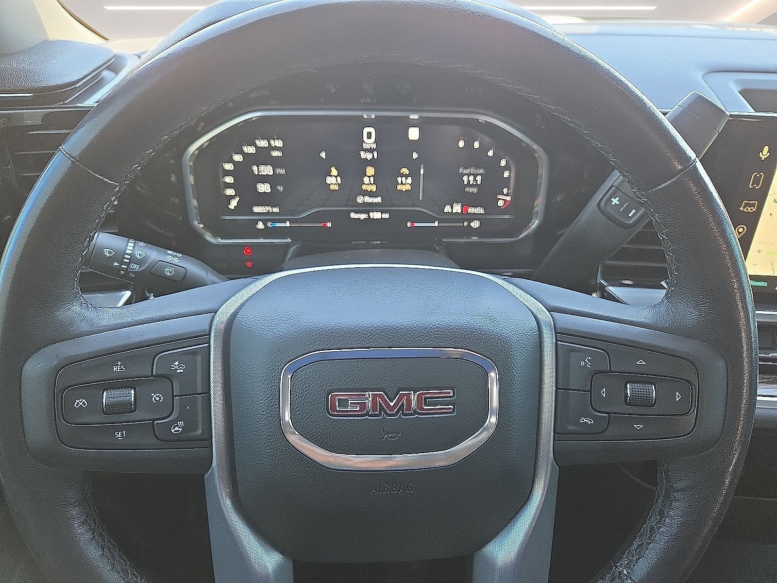 Used 2022 GMC Sierra 1500 Elevation w/ X31 Off-Road Package AWD/4WD image 4