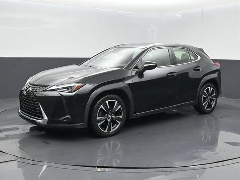 Used 2021 Lexus UX 200 w/ Accessory Package (Z2) FWD image 1