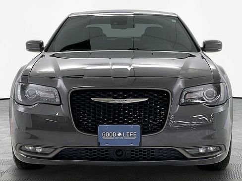 Used 2016 Chrysler 300 S w/ Safetytec Plus Group AWD/4WD image 2
