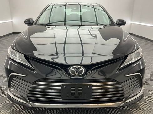 Used 2023 Toyota Camry LE FWD image 2