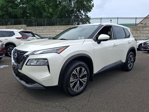 Certified 2023 Nissan Rogue SV AWD/4WD image 3