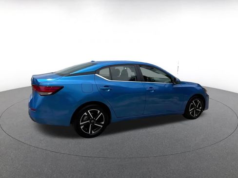 Used 2025 Nissan Sentra SV FWD image 14