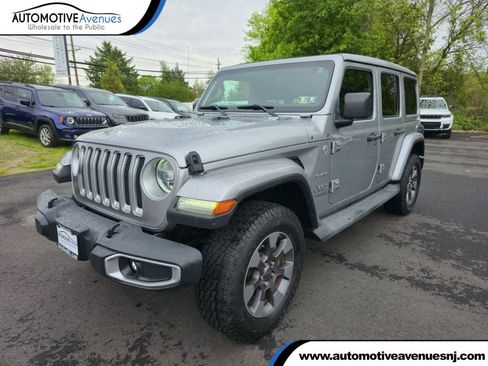 Used 2018 Jeep Wrangler Unlimited Sahara AWD/4WD image 1