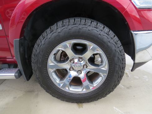 Used 2015 RAM 1500 Laramie w/ Convenience Group AWD/4WD image 9