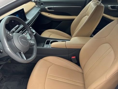 Used 2025 Hyundai Sonata Limited image 10