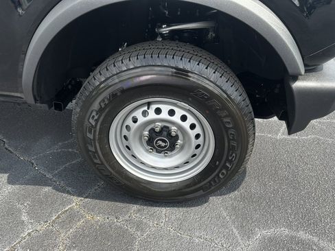 New 2025 Ford Bronco Base image 11