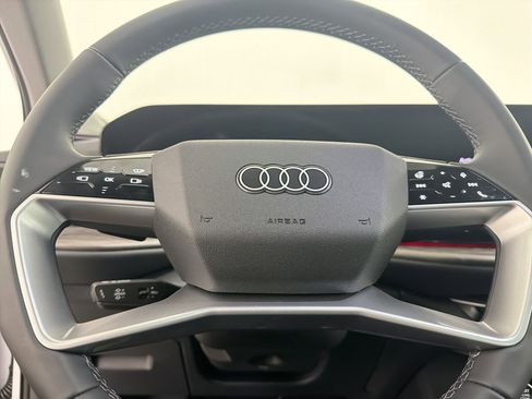 New 2025 Audi Q5 Premium Plus image 15