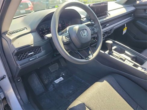 New 2025 Honda Accord SE image 17