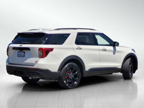 Certified 2023 Ford Explorer ST w/ Equipment Group 401A AWD/4WD image 4