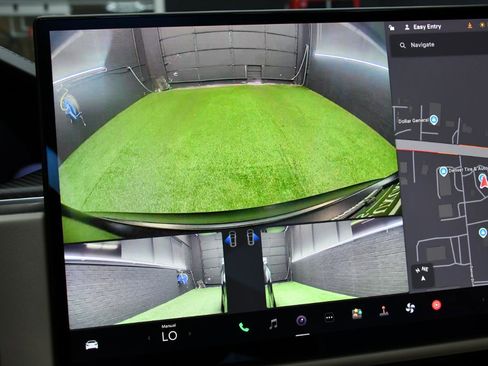 Used 2022 Tesla Model S Plaid AWD/4WD image 43