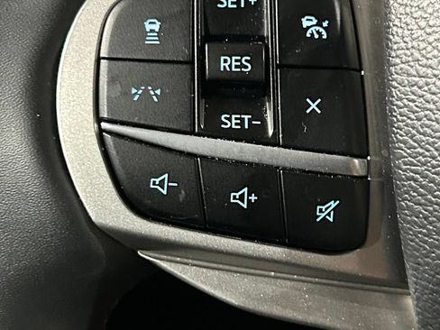 Used 2025 Ford Explorer Active w/ Active Comfort Package AWD/4WD image 73