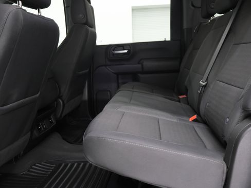 Used 2024 Chevrolet Silverado 2500 Custom w/ Custom Value Package image 35