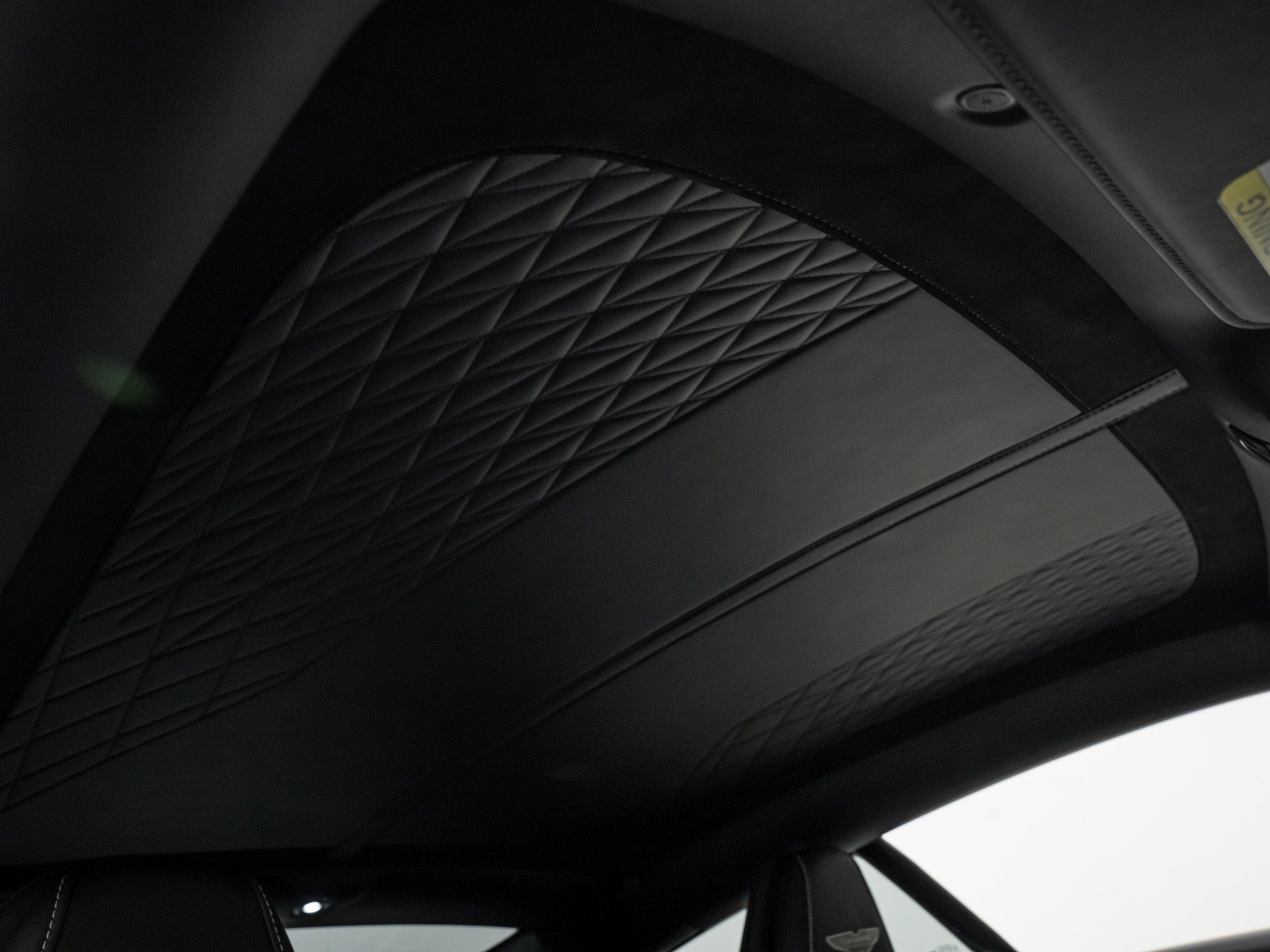 Used 2024 Aston Martin DB12 Coupe RWD image 70