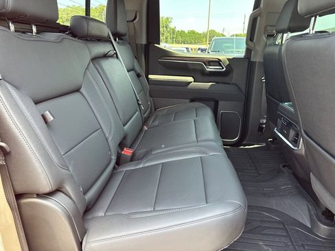 Used 2025 GMC Sierra 1500 SLT w/ SLT Premium Plus Package AWD/4WD image 16
