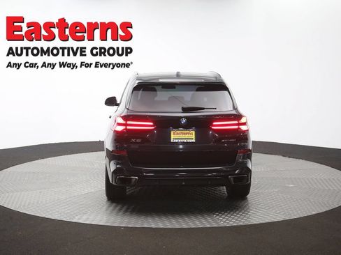 Used 2025 BMW X5 xDrive40i w/ M Sport Package AWD/4WD image 38