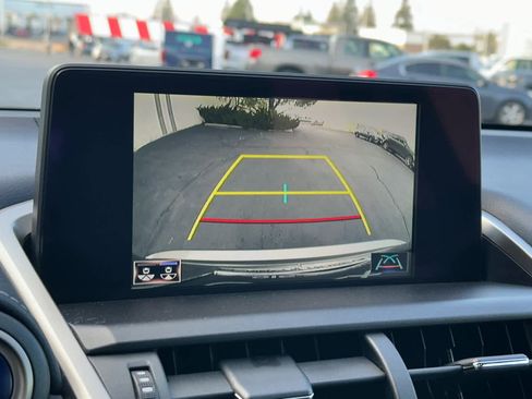 Used 2018 Lexus NX 300h AWD image 21