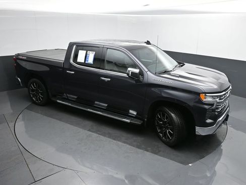 Used 2022 Chevrolet Silverado 1500 LTZ w/ LTZ Premium Package image 45