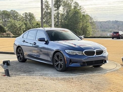 Used 2022 BMW 330i Sedan w/ Premium Package image 9
