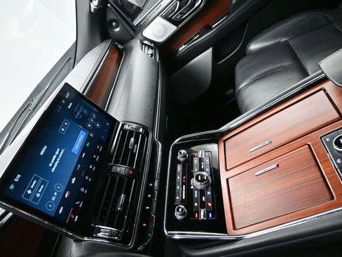 Used 2023 Lincoln Navigator Reserve RWD image 21