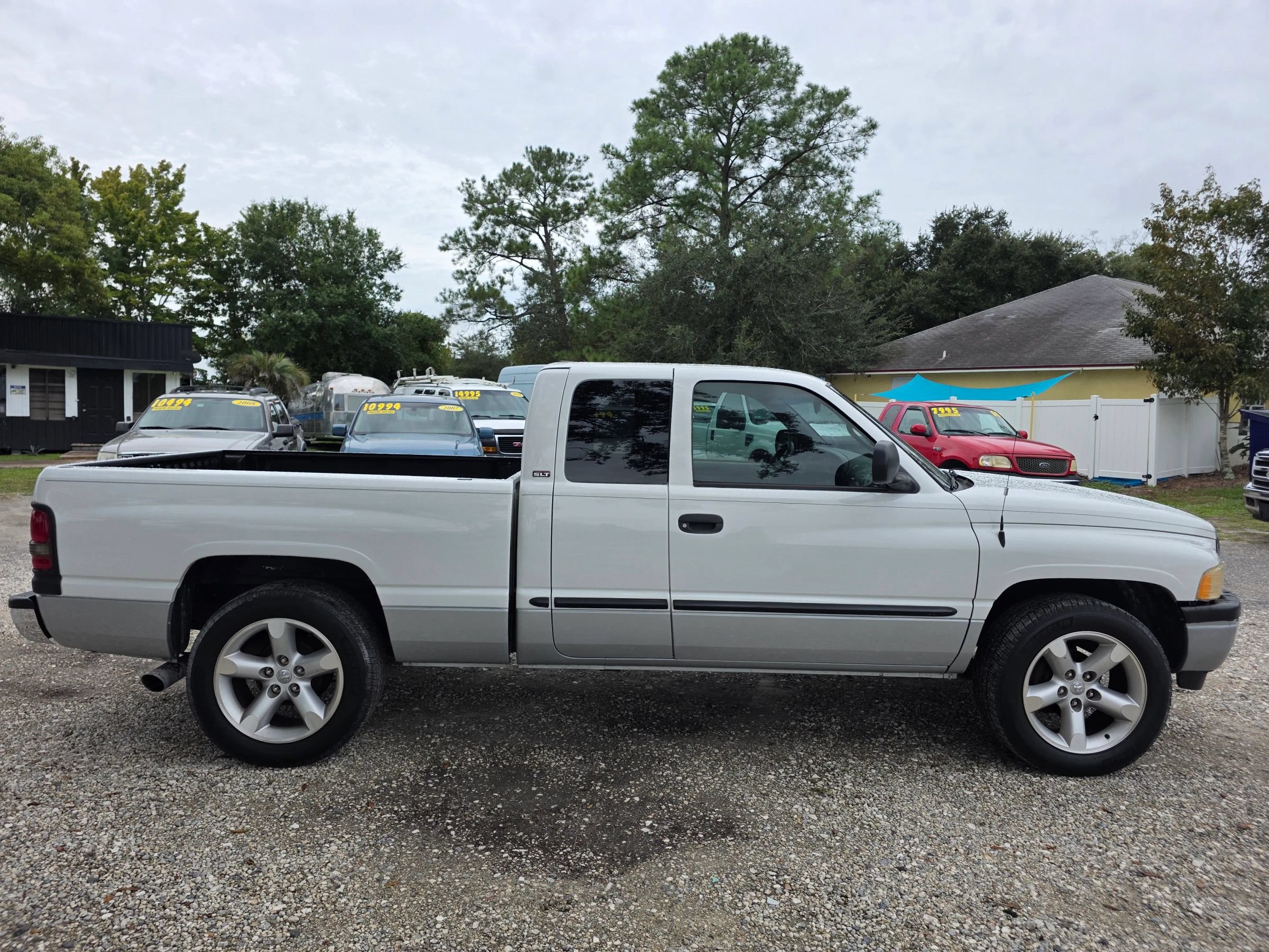 Used 2000 Dodge Ram 1500 Truck 2WD Quad Cab image 4