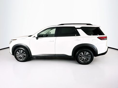 Used 2025 Nissan Pathfinder SV AWD/4WD image 4