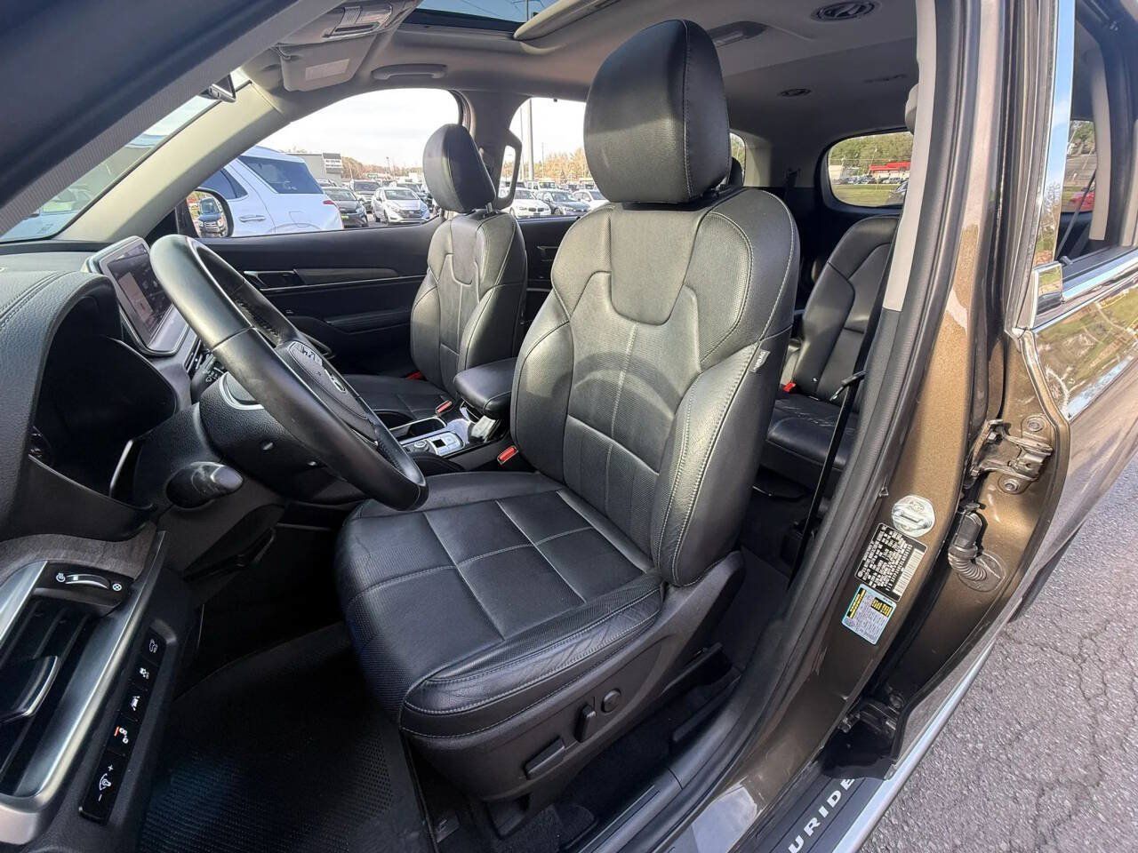 Used 2020 Kia Telluride EX w/ EX Premium Package FWD image 11